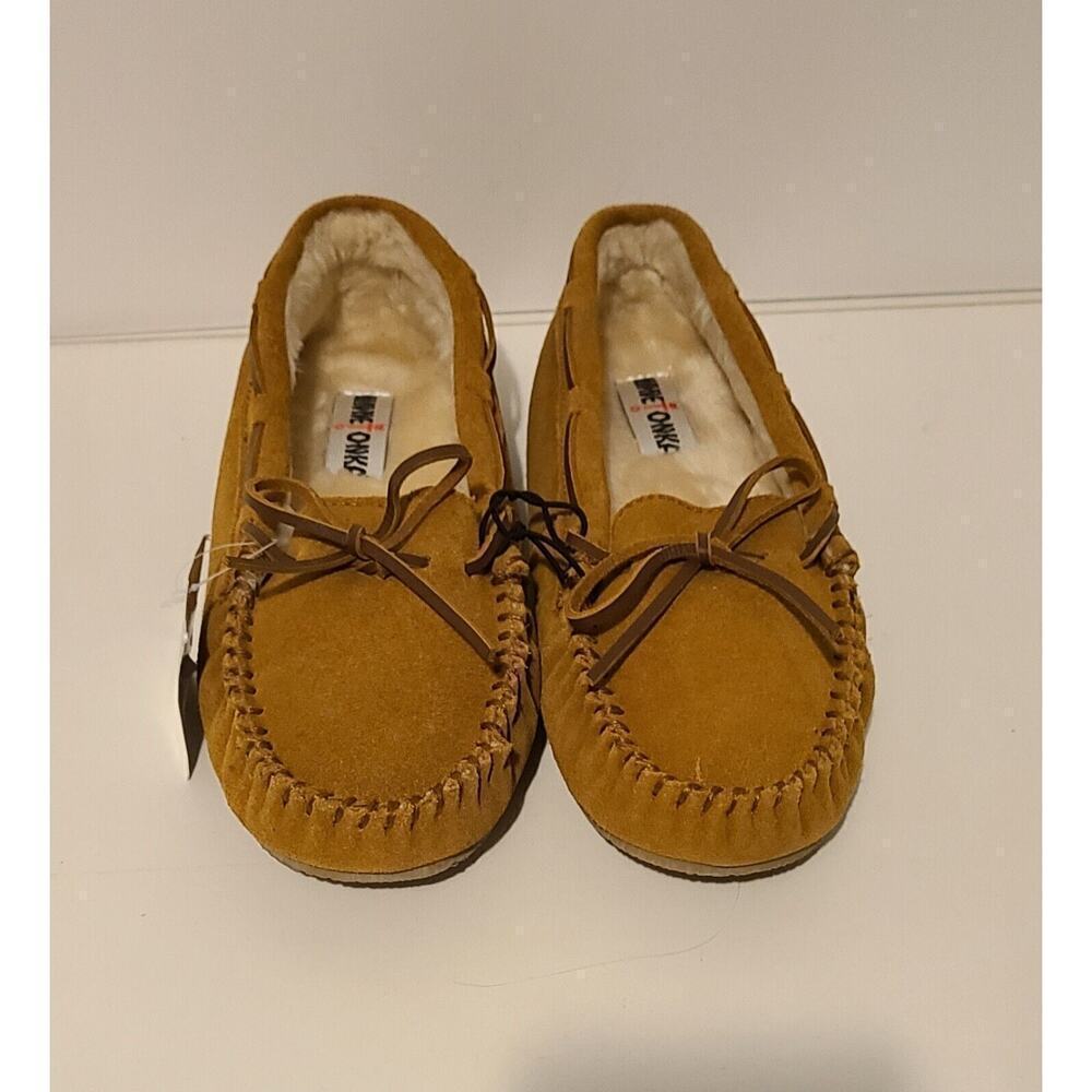 WOMEN'S MINNETONKA LEATHER SUEDE SLIPPERS MOCS FAUX SHEARLING LINING 11M NEW - Picture 2 of 10